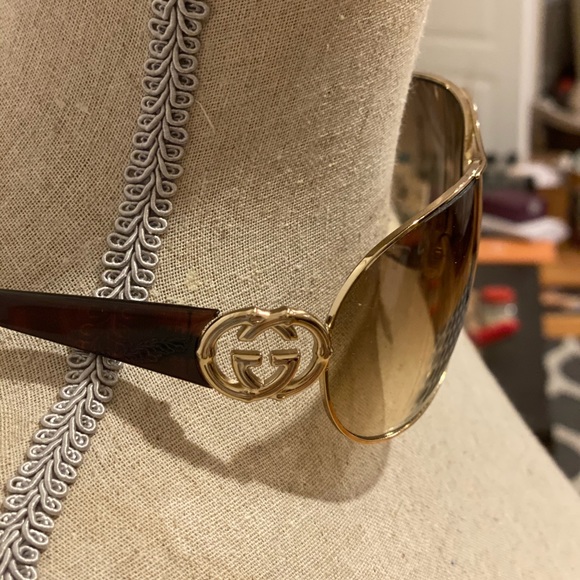 Gucci Sunglasses - Authentic - Picture 3 of 5